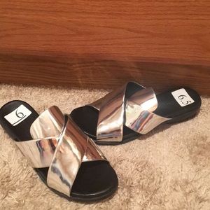 NWT French connection silver mirror sandals 6.5 6